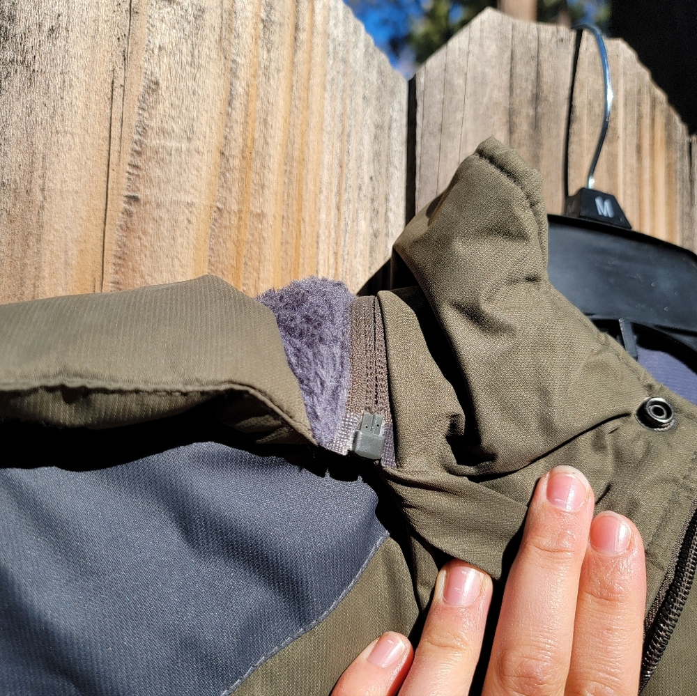 Outdoor Jacket - Picture 6 of 8